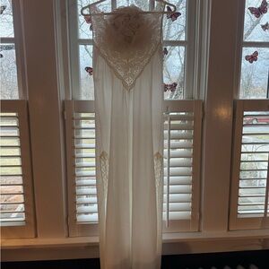 Vintage Warner’s Long White Slip Lace Dress Nightgown
